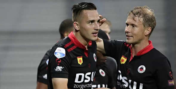 并助攻队友 并助攻队友